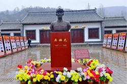 张一悟故居焕新升级，国家红色教育基地再添新辉——全息投影技术重现甘肃首个党支部成立历史瞬间